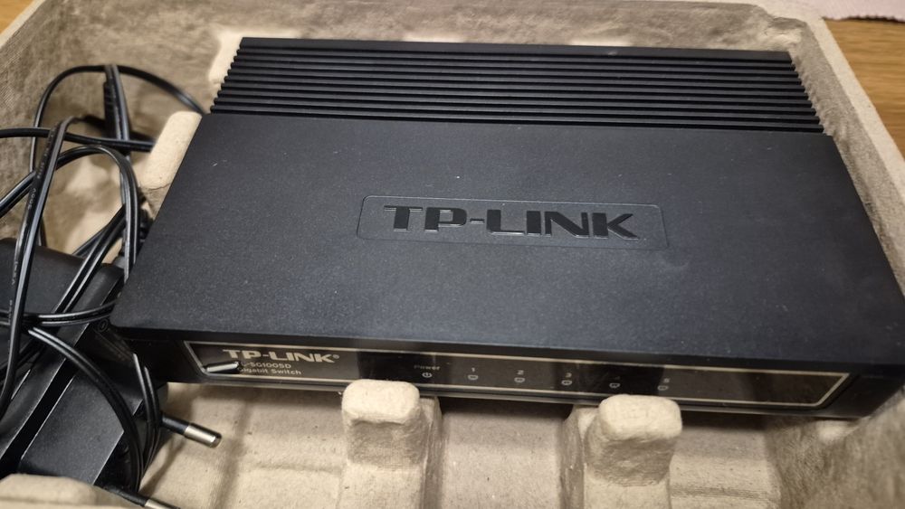 Switch TP-Link 1000Mbps 5-portowy auto MDI/MDIX *TL-SG1005D*