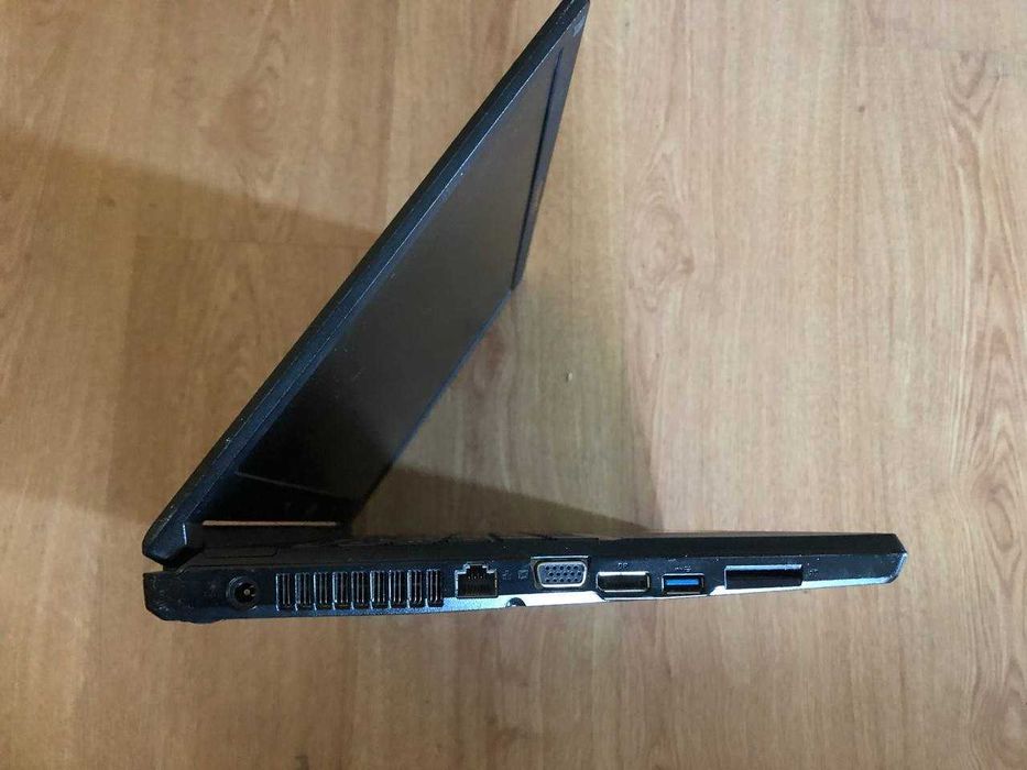 Fujitsu Lifebook E556 (15,6"/ SSD 256Гб / 8Гб / і5)