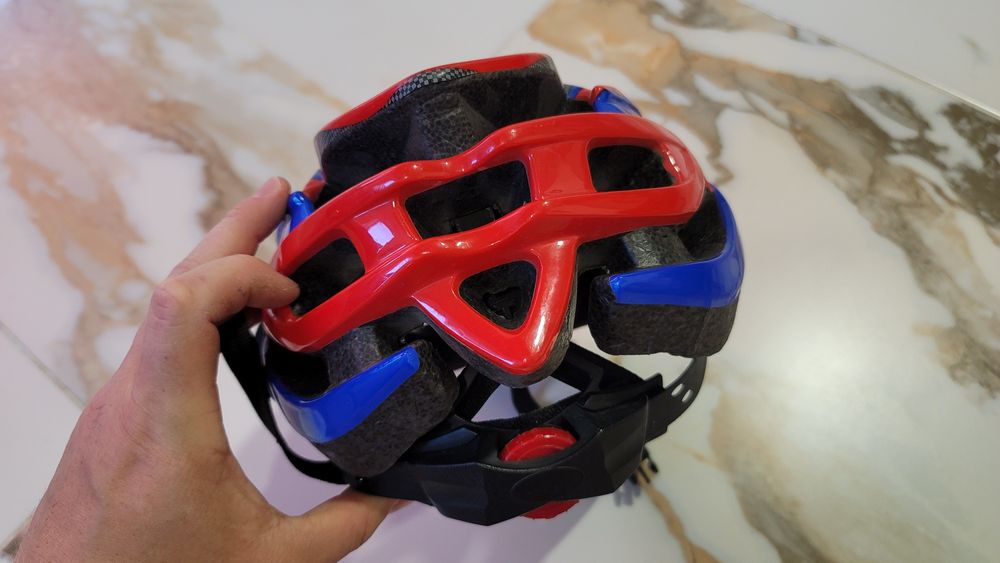 Шолом для дорослого велосипедиста