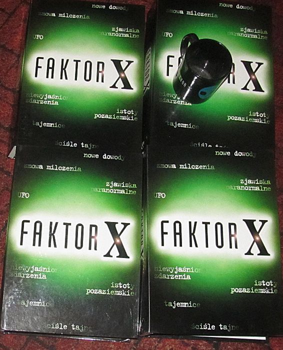 Faktor X komplet z kubkiem