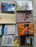 Vários livros de autores nacionais e internacionais