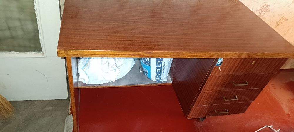 Письмовий стіл б/у