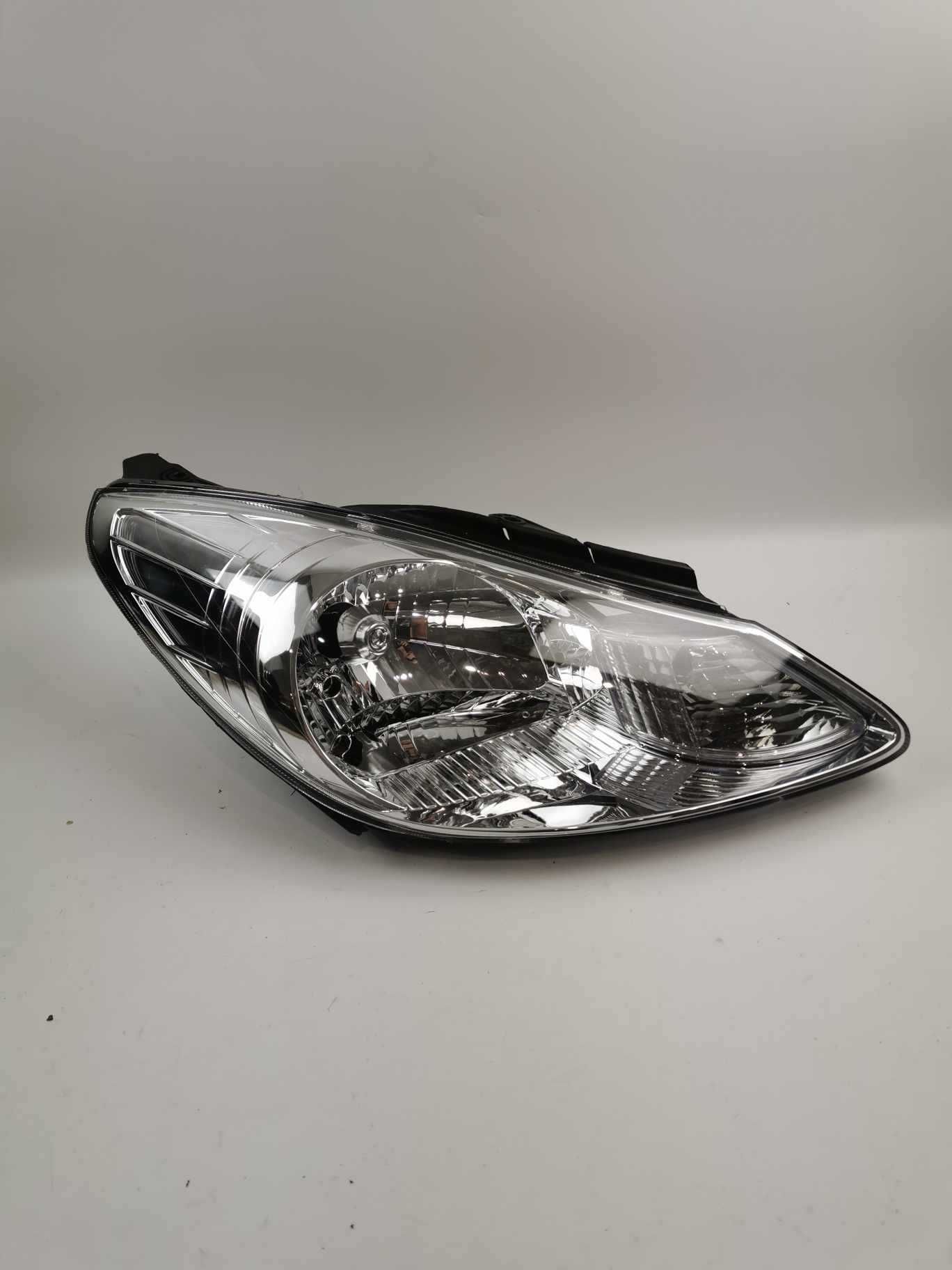 Lampa prawa reflektor Prawy Hyundai I10 i10