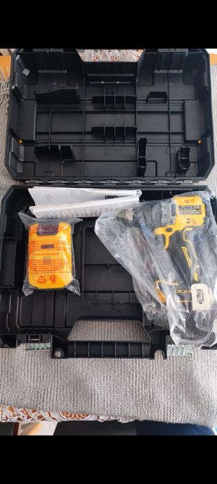 Dewalt DCD800 wkrętarka 90Nm