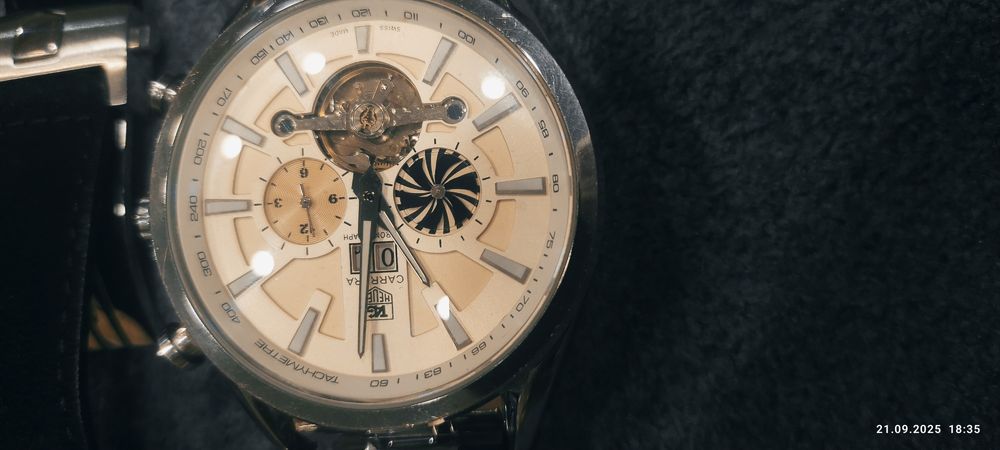 Tag Heuer годинник.