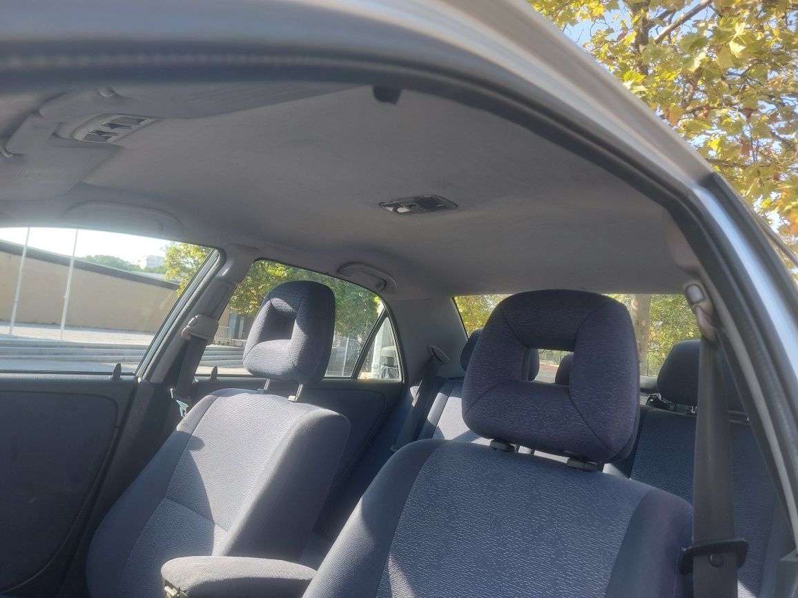 Mitsubishi carisma 1.3