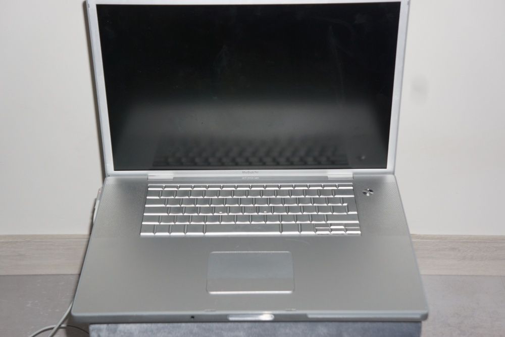 Laptop Macbook Pro 17