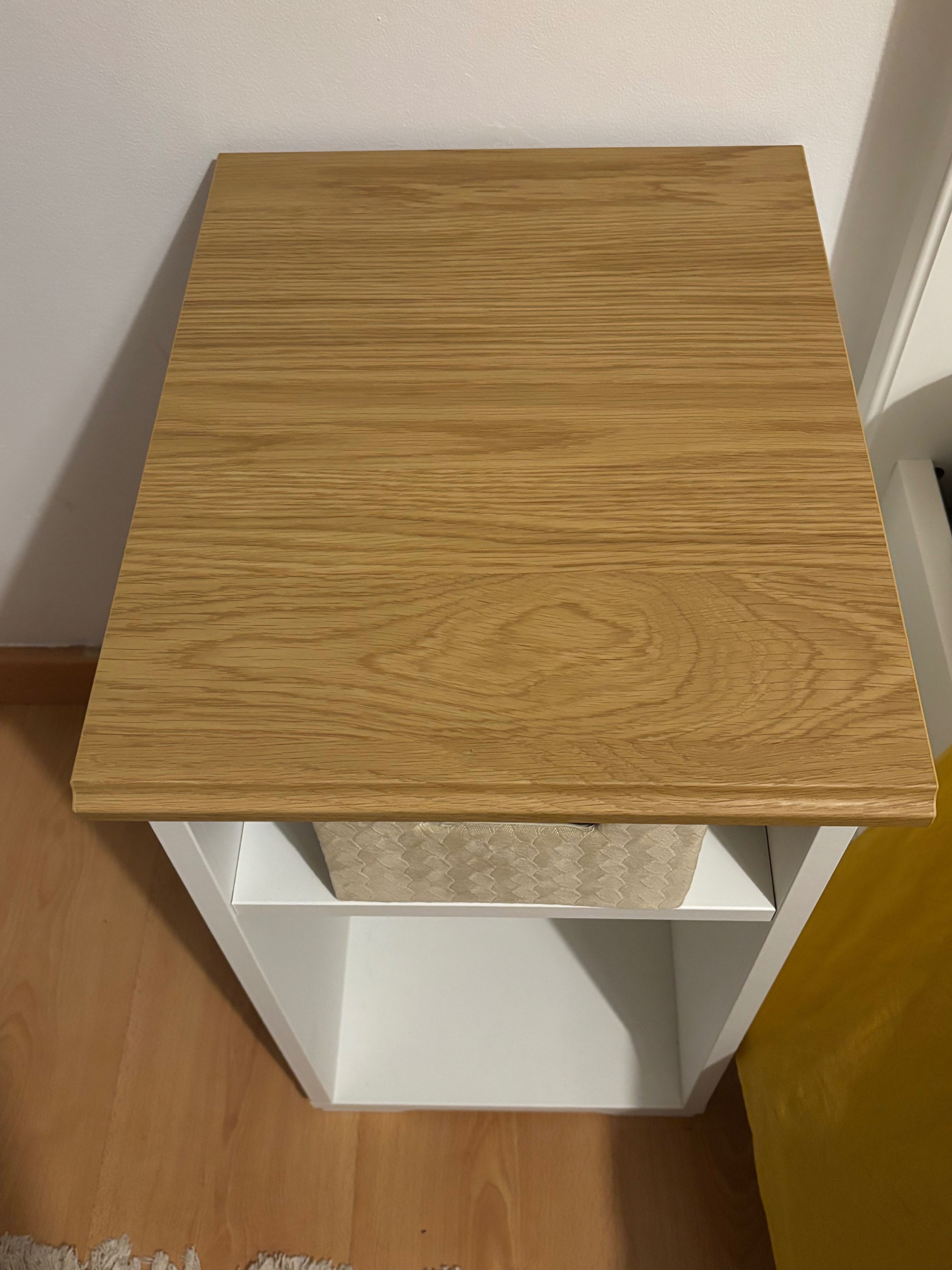Mesa de Cabeceira IKEA