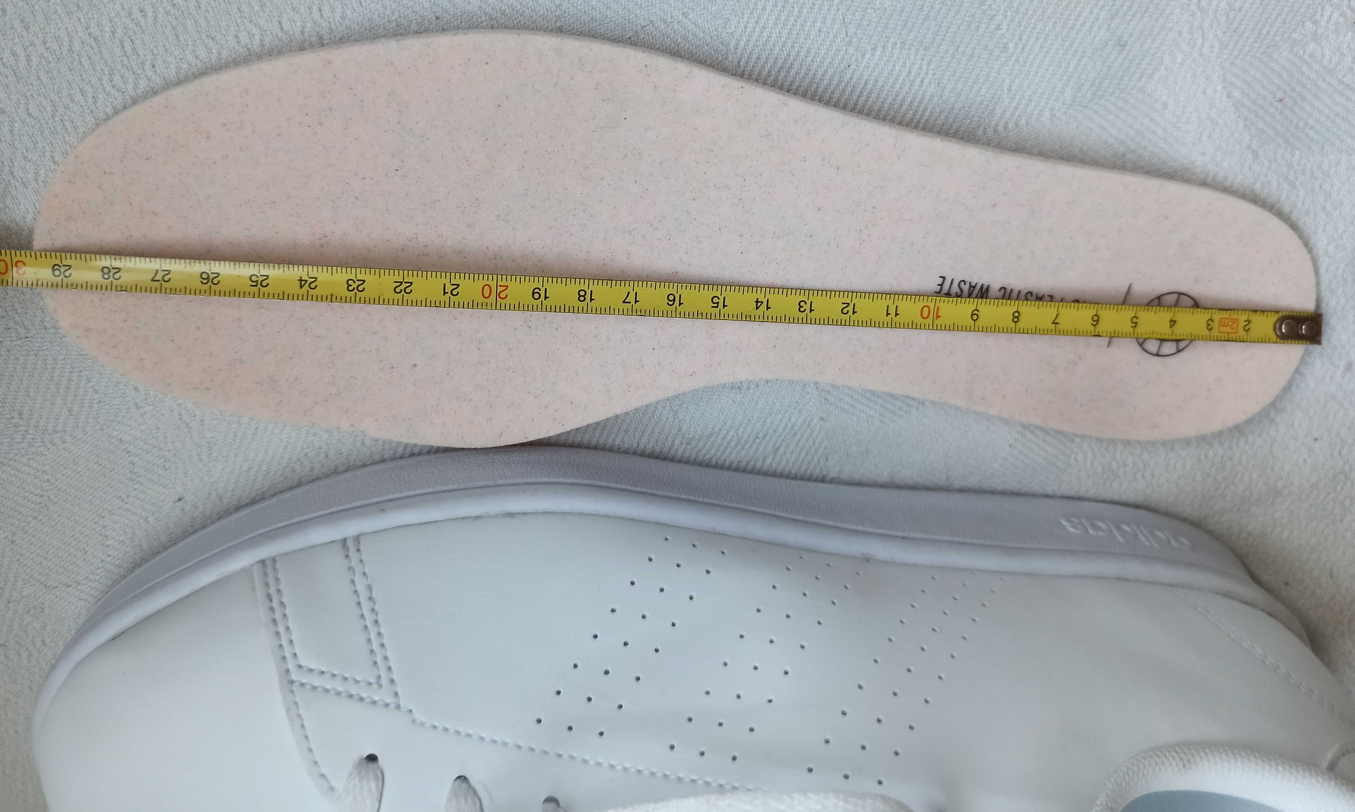 кроссовки новые Adidas 46 размера, стелька 29.5см оригинал