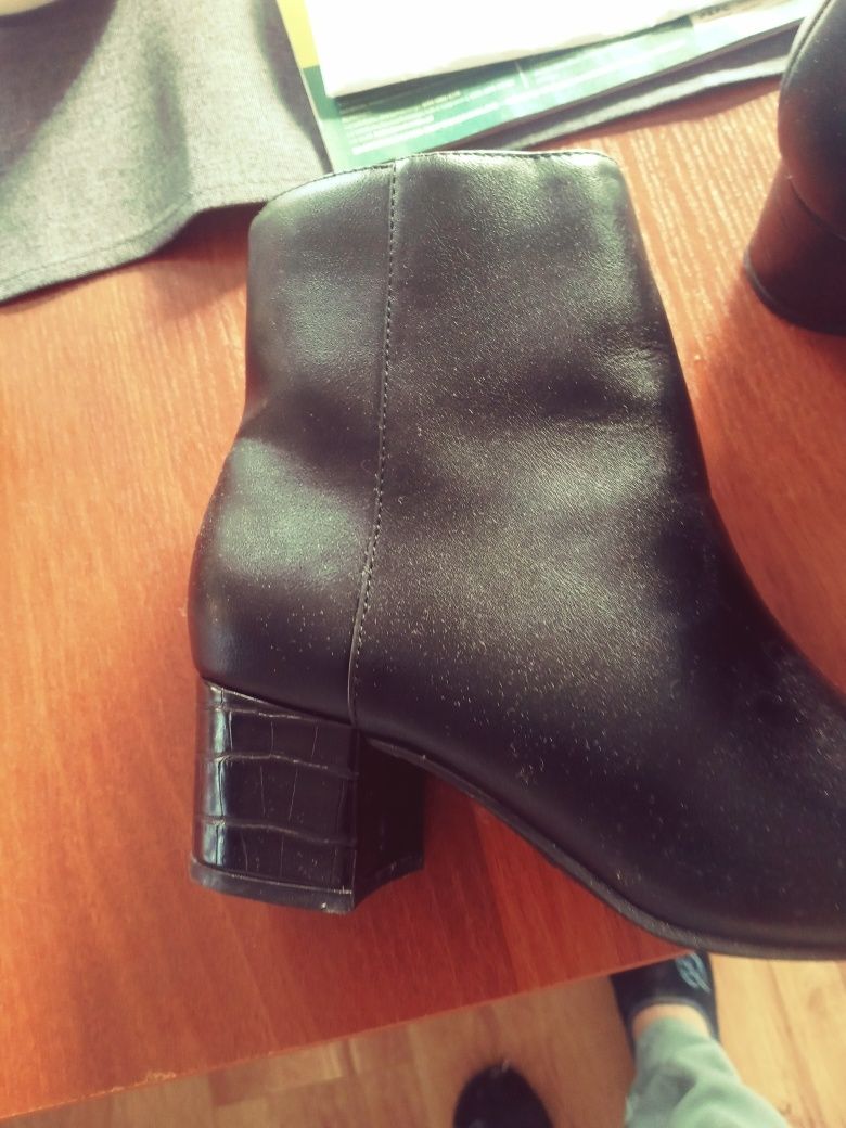 Botki czarne za kostke obcas 4cm primark