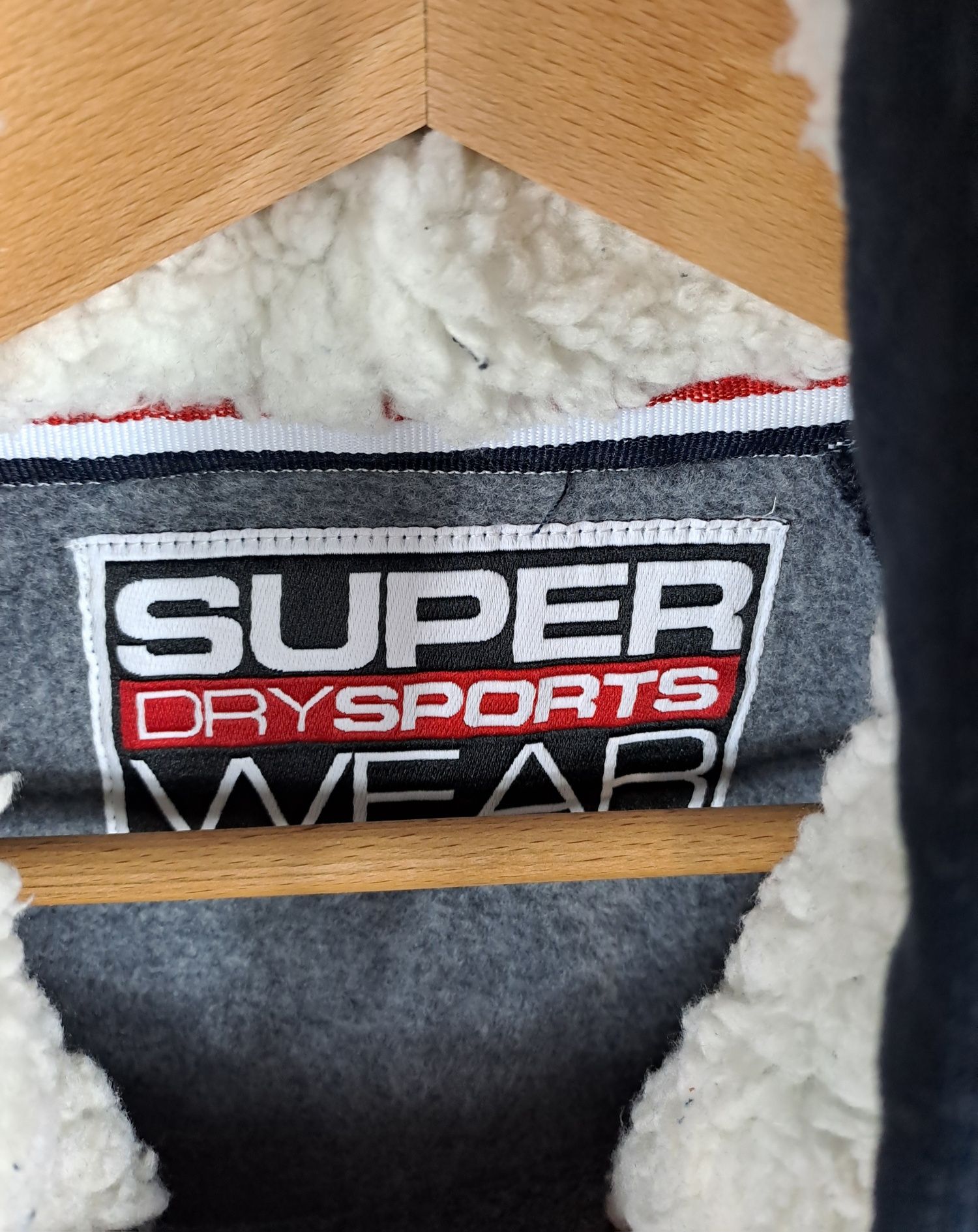 Męska damska bluza Superdry Winter Sports hoodie r.S z futerkiem gruba