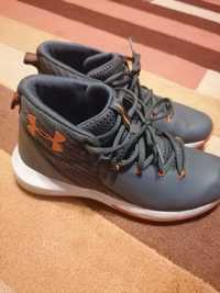 Buty Under Armour 38,5 za kostkę MID