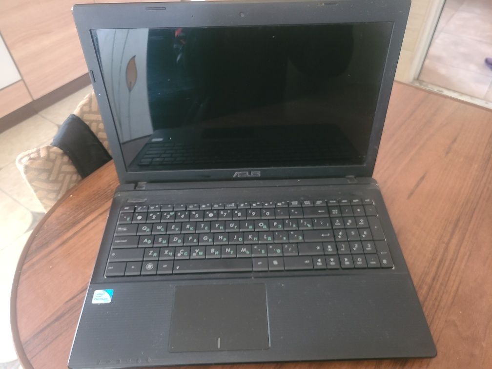 Ноутбк Asus x55a