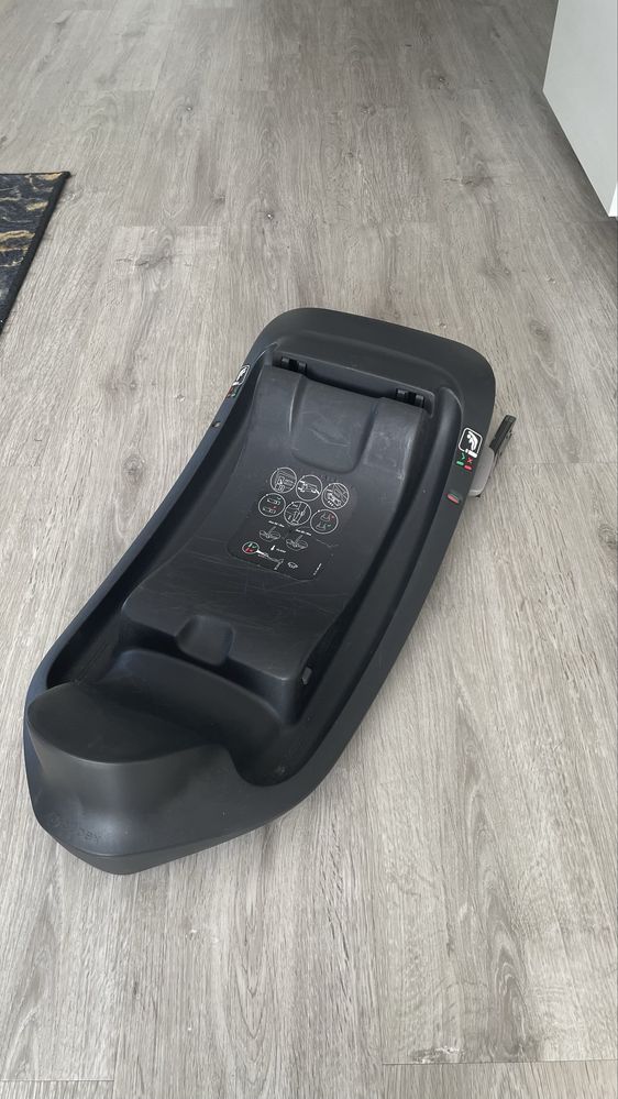 Fotelik Cybex + baza