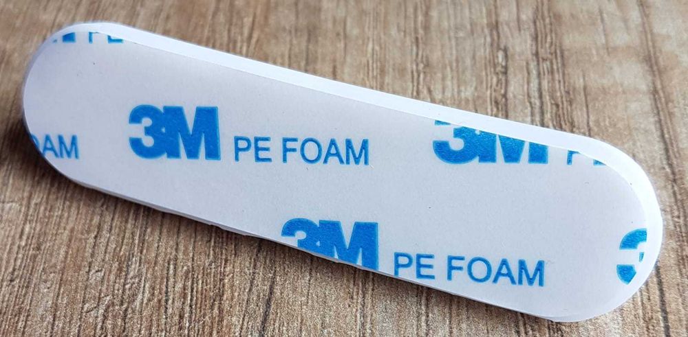 Samoprzylepny organizer na 4 kable (biały) NOWY