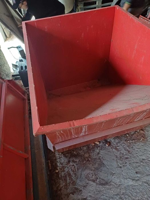 Caixa de carga de uvas para carregador frontal