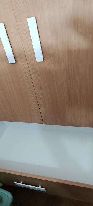 Roupeiro de madeira moderna