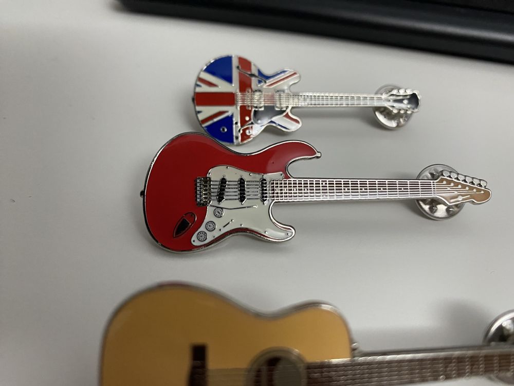 3 Pins de guitarra