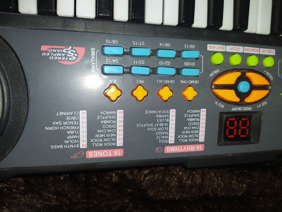 Синтезатор пианино детское с микрофоном