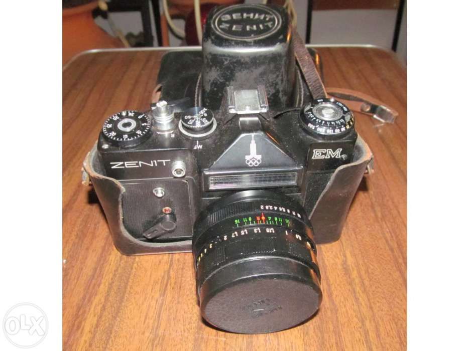 Máquina fotográfica zenit-em é uma slr de filme 35mm câmara