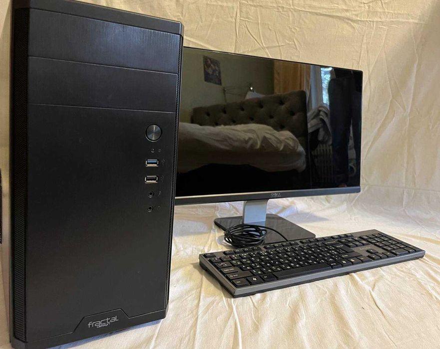 Монiтор Dell S2240Lc та блок Fractal Design Core 1100 + клавiатура