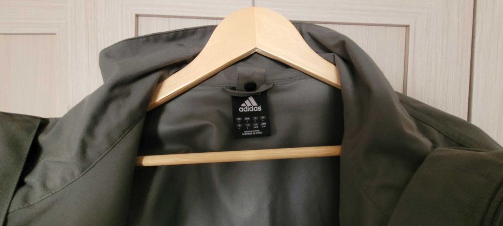 Kurtka adidas przeciwdeszczowa