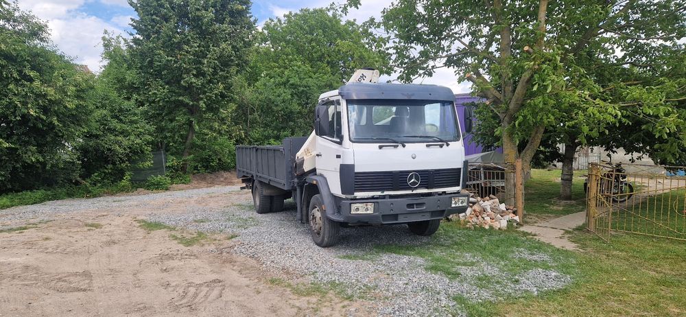 Вантажні перевезення та послуги маніпулятор