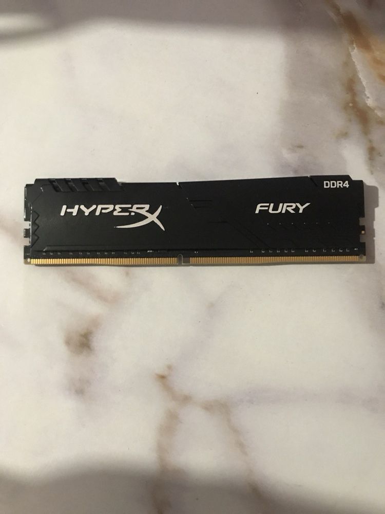 Kingston Fury DDR4 16Gb 3200Mhz одна планка