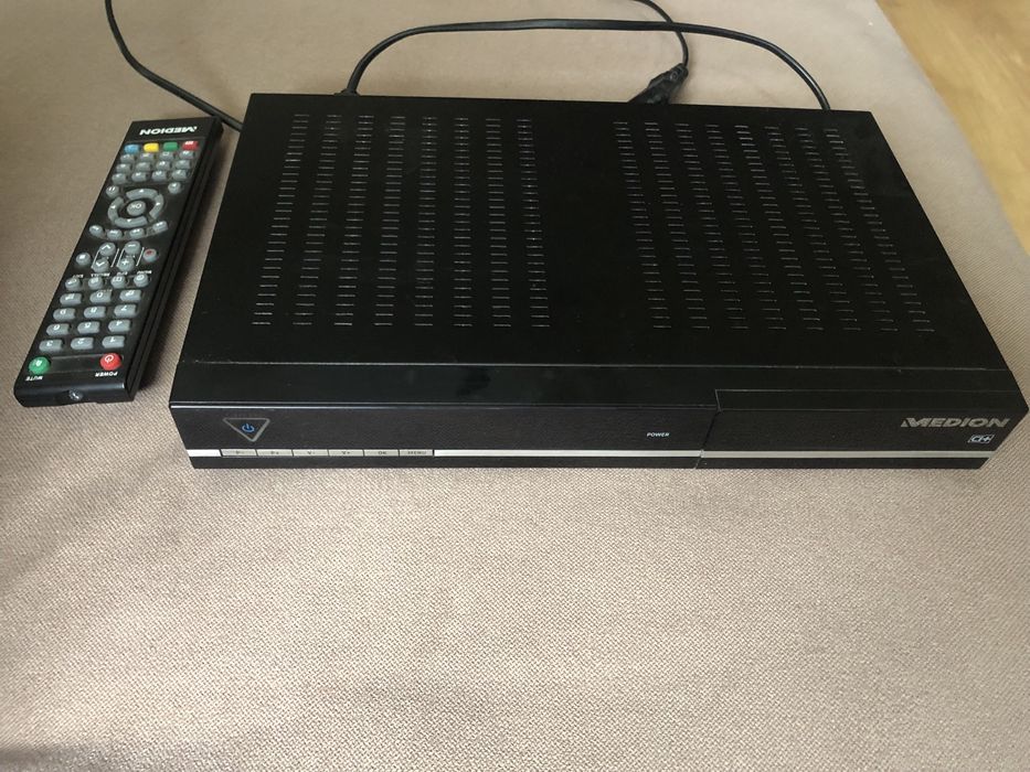 Tuner dekoder tv sat. Stan jak nowy.