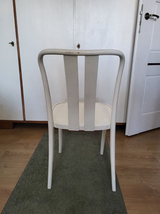 Białe krzesełko, używane