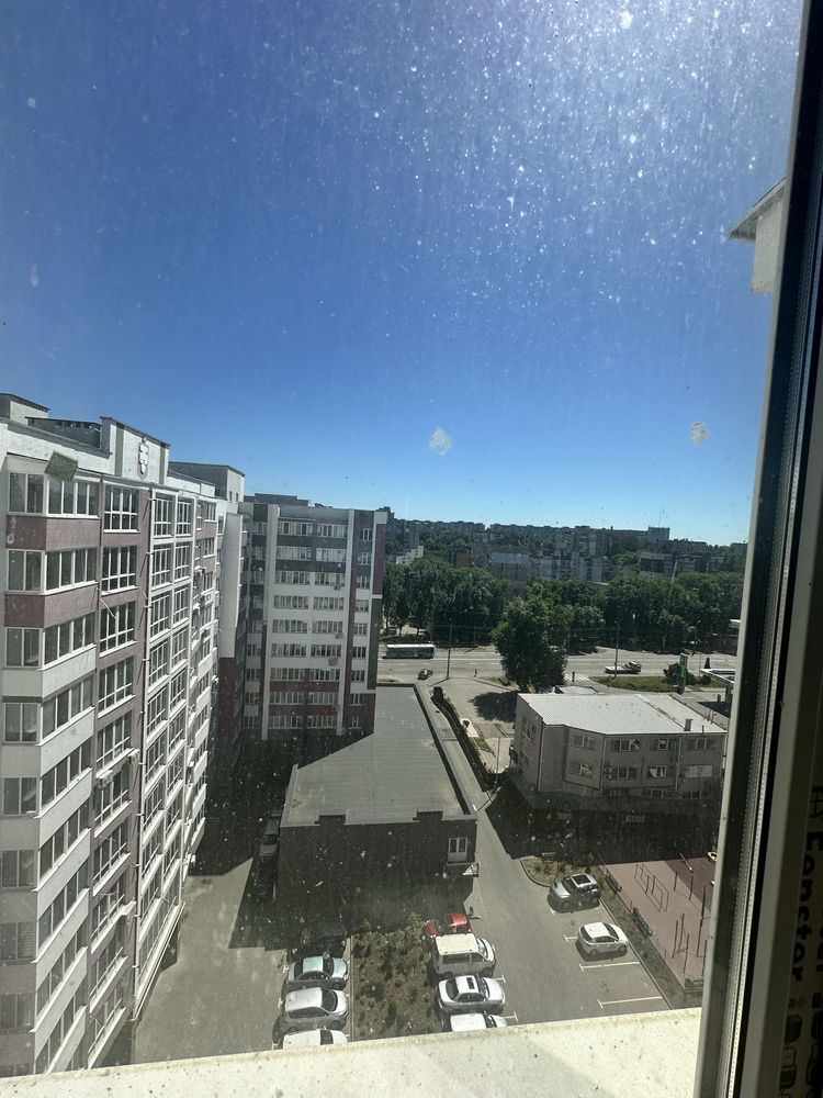 Продається простора 3-кімнатна квартира, Південно-Захід, ЖК Львівський