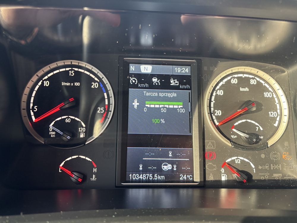 Scania V8 R520 low deck