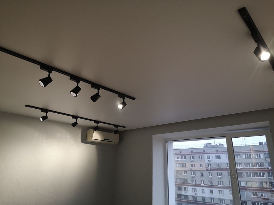 Натяжные потолки.Углы и люстры бесплатно.Самые короткие сроки