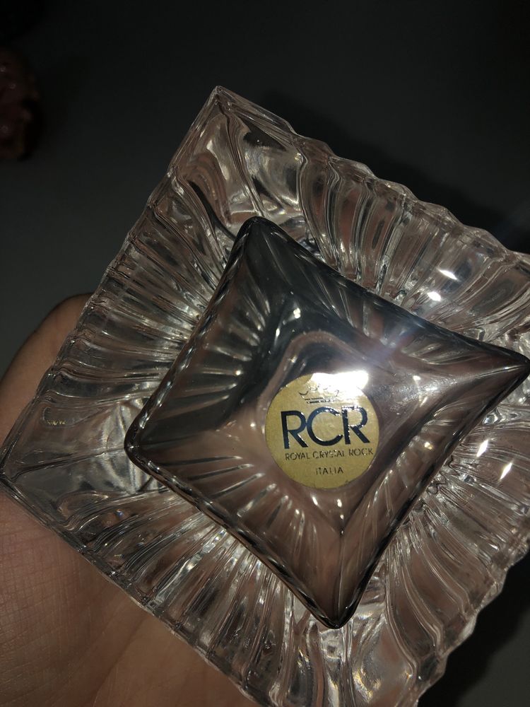 Pote de cristal da Royal Crystal Rock