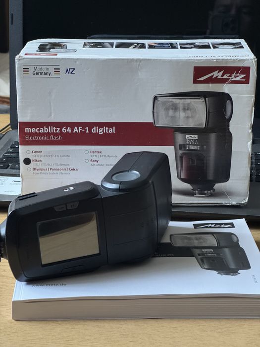 Спалах Metz mecablitz 64 AF-1 digital Flash for Nikon Cameras