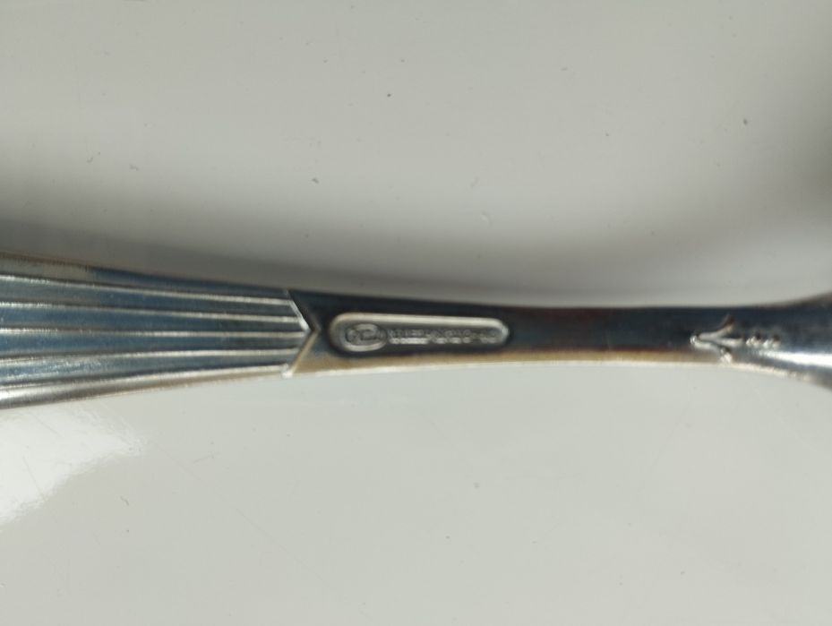 Продаю вилки,ложки , ножи, посеребреные.