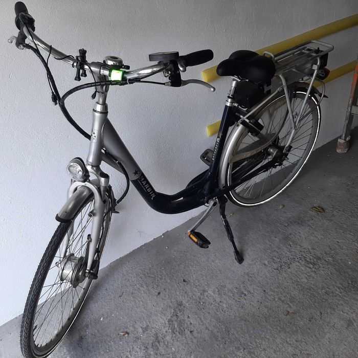 Rower elektryczny 28"