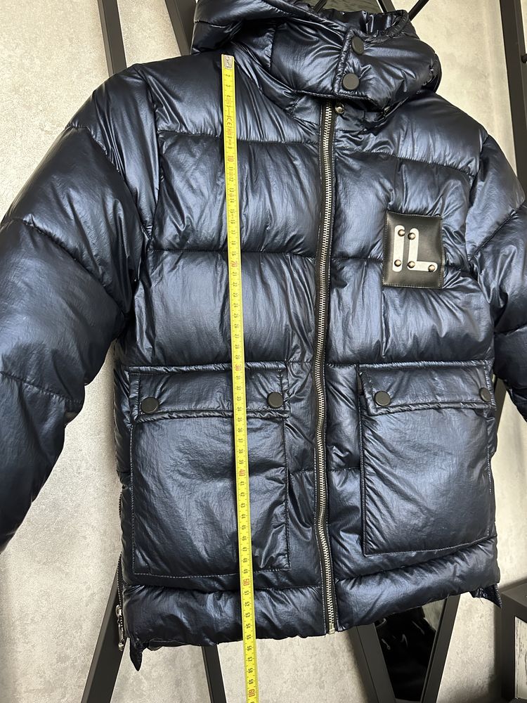 Зимняя детская куртка 6-8 лет холлофайбер непромокаемая