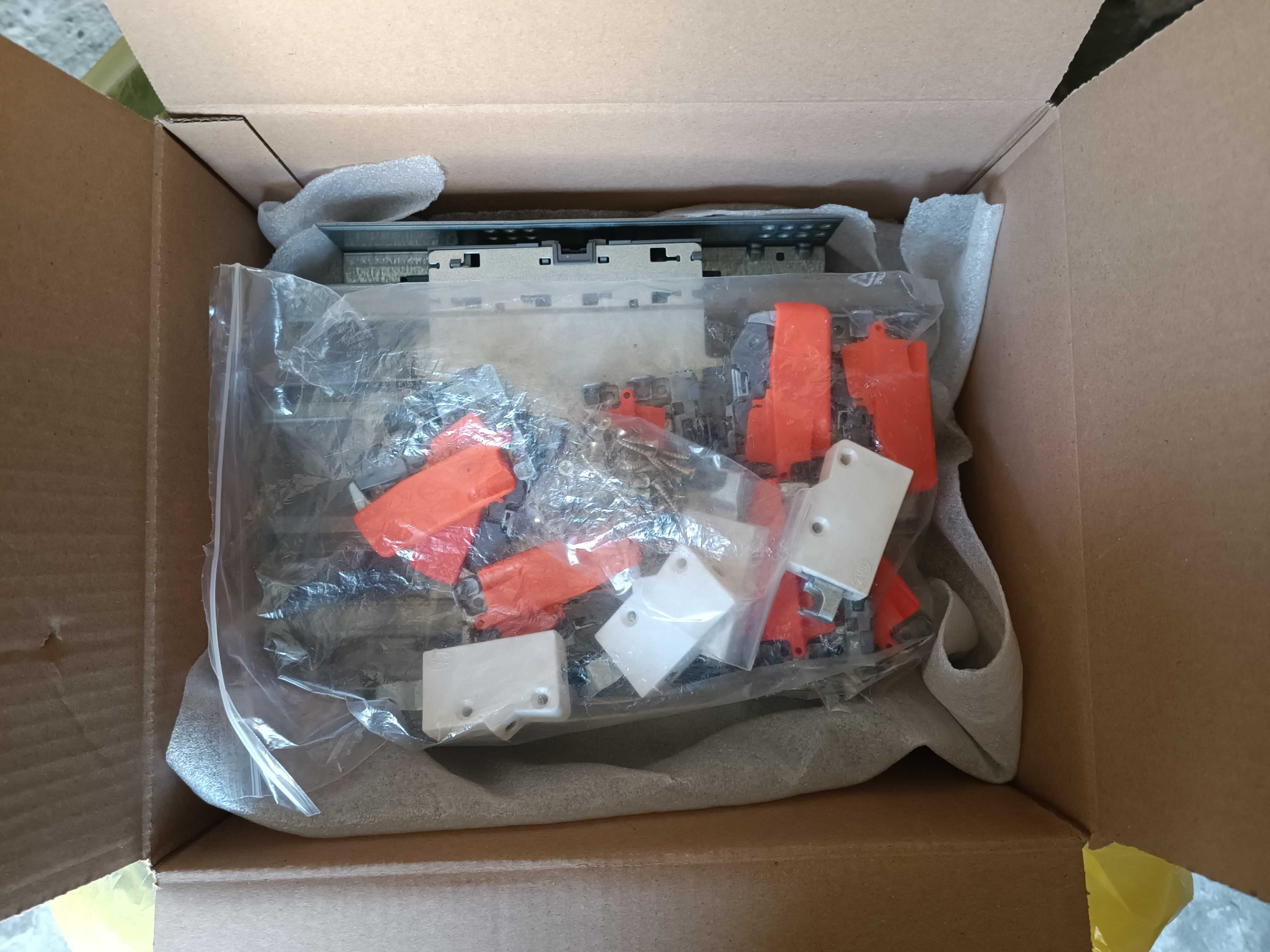 Prowadnice Blum 2x 550H300 + 2x Blum 550H350 - 150zł za wszystko.