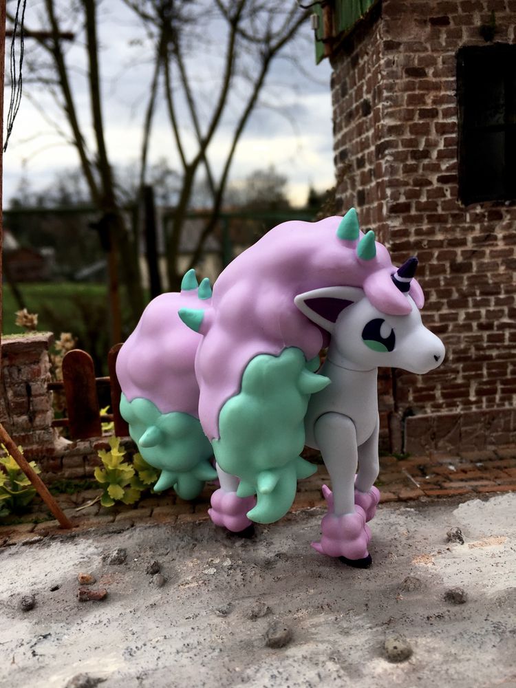 Figurka „PONYTA Galarian” - figurki POKEMON