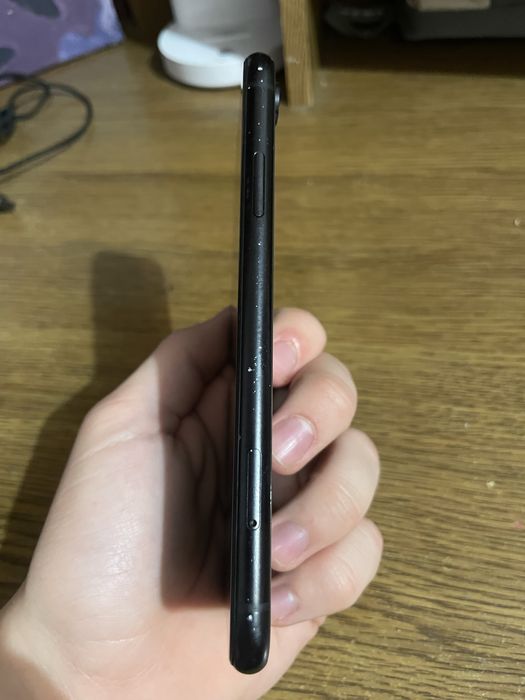 Iphone xr 64 gb в хорошому стані