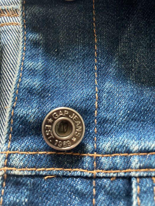 Женская джинсовая куртка Gap - темно-синяя