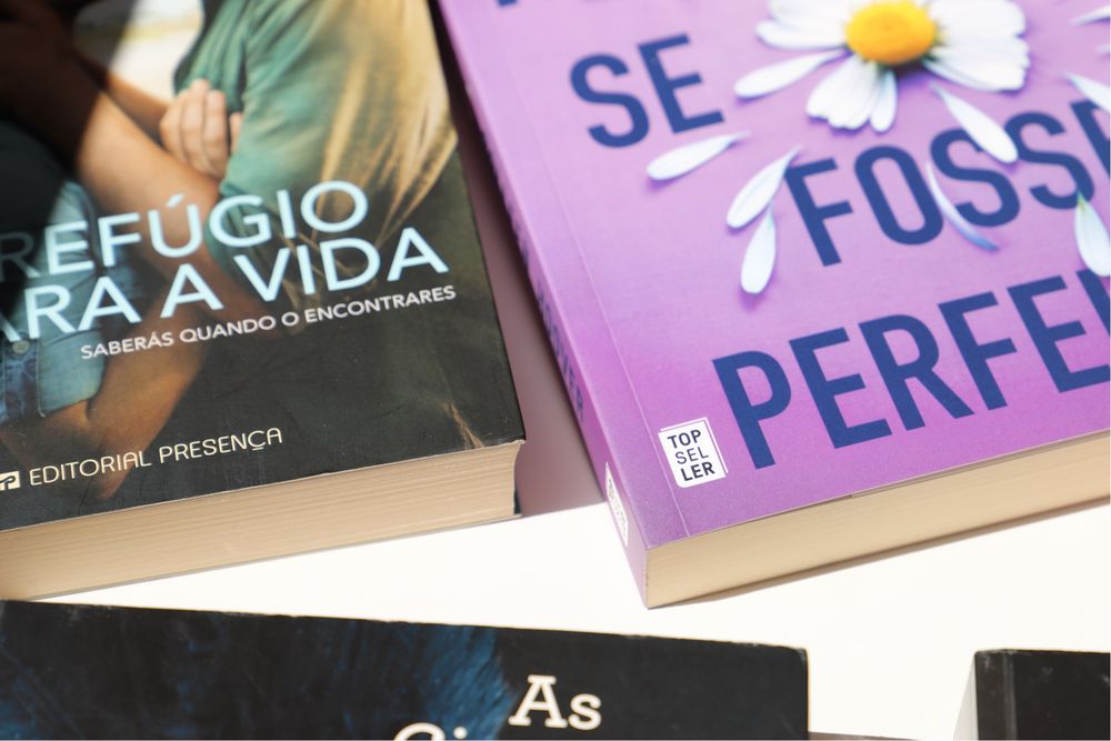 12 livros todos em portugues muito bem estimados