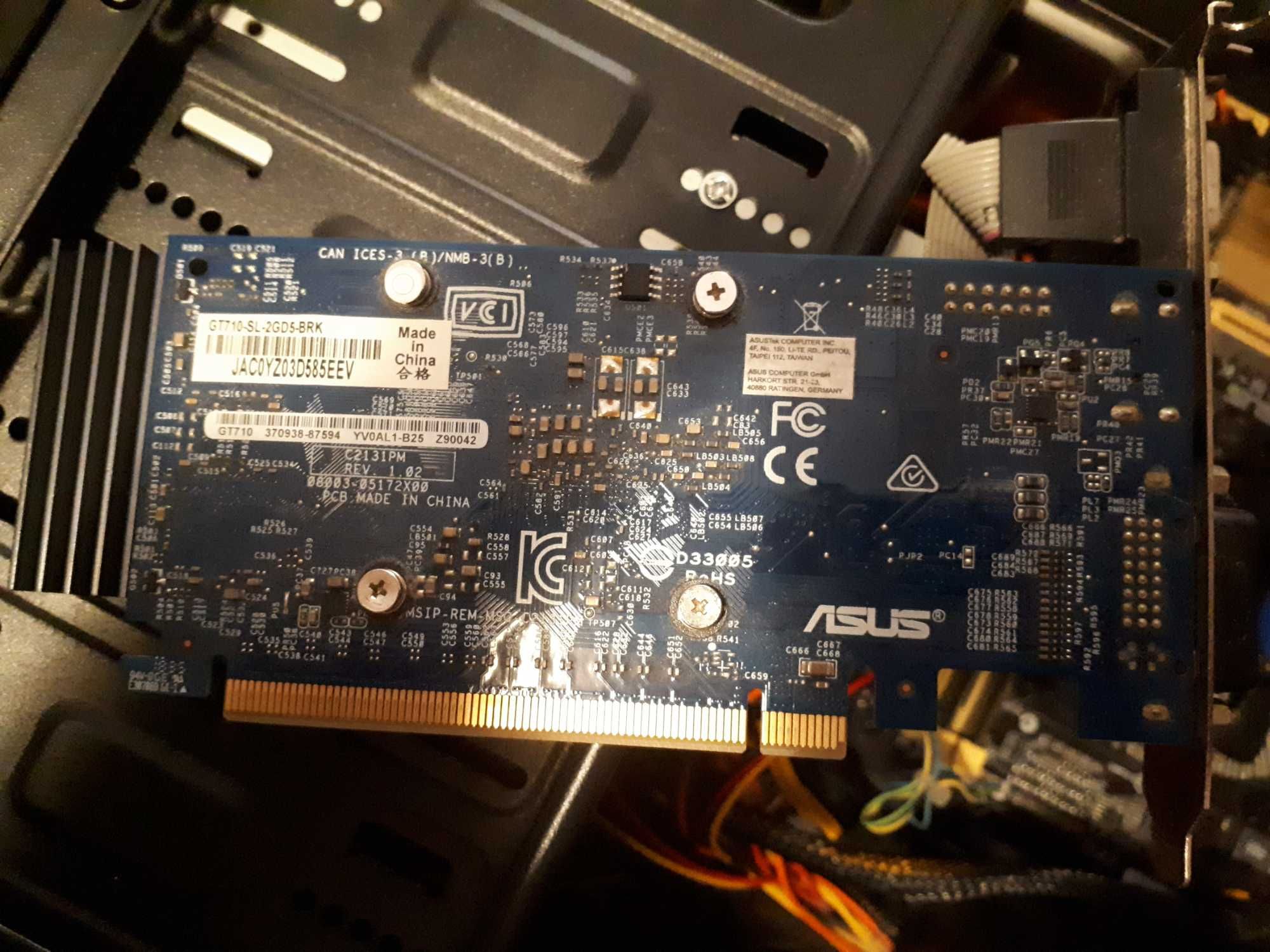 Placa grafica Asus 2 gb gta