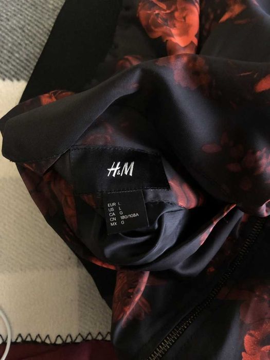 Чорний бомбер H&M в ідеальному стані