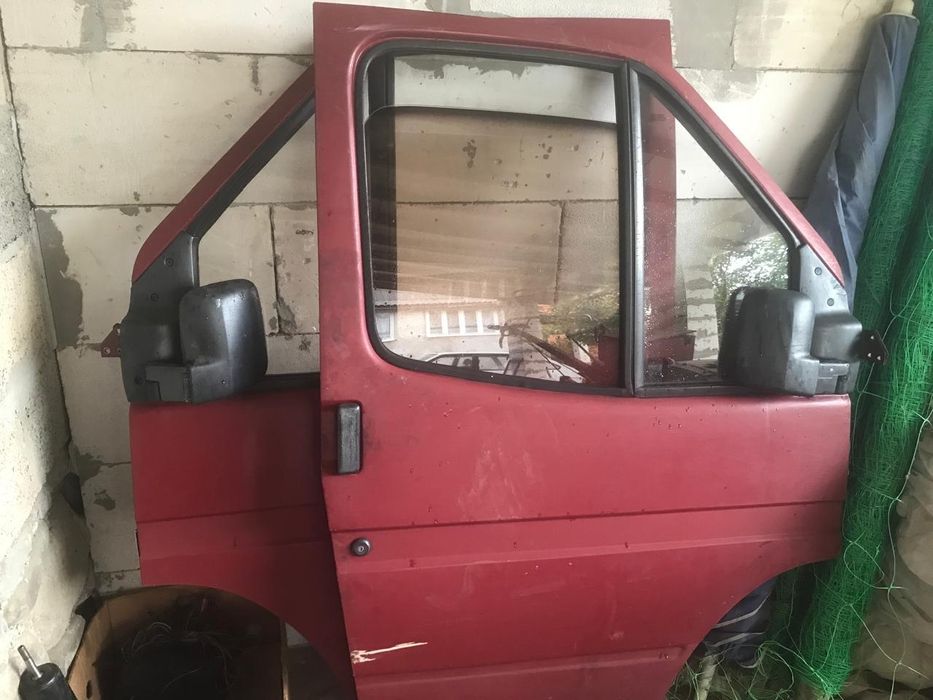 Продам двері форд транзит 2.5 дизель