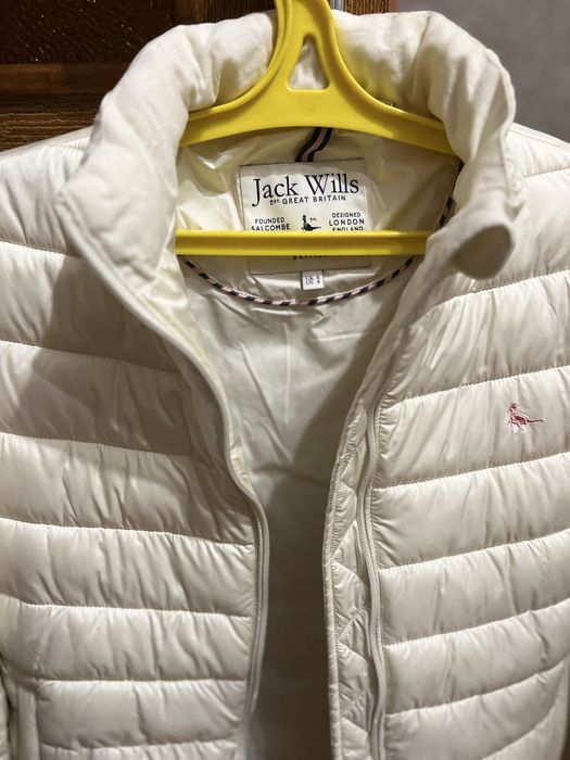 Продам жіночу куртку Jack Wills