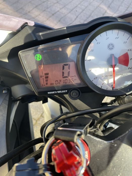 Yamaha YZF R-125 124,00 cm3 motocykl kat.B 2011