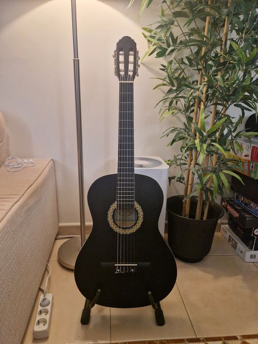 Guitarra acústica Sheffield