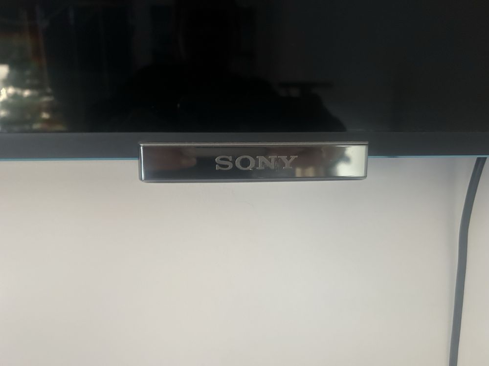 Telewizor Sony uszkodzony